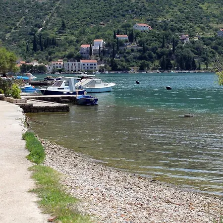 Triple Mali 8997d Zaton (Dubrovnik-Neretva)