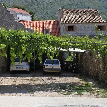 Triple Mali 8997d 3* Zaton (Dubrovnik-Neretva)